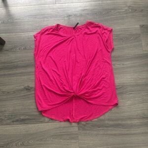 Shelly Women’s Front-Twist Shirt